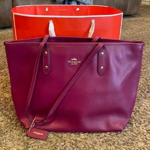 Coach Tote